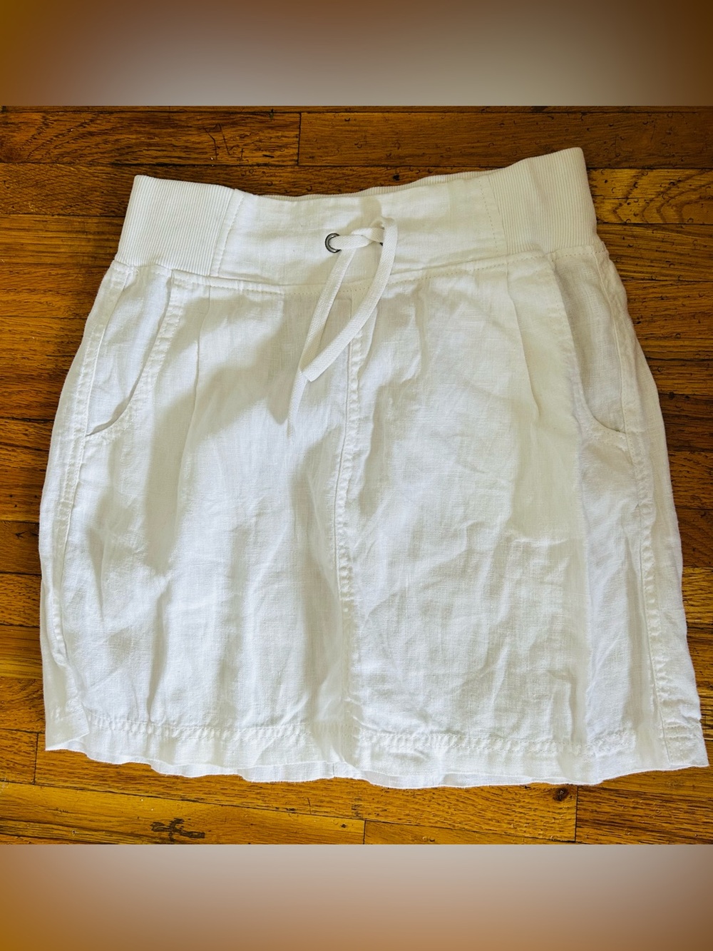 Athleta white linen blend pocketed Drawstring Skirt